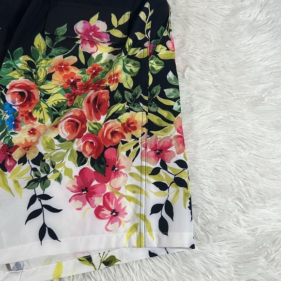 Johnny Was Black Spring Border Print Men’s Swim Trunks - Picture 8 of 10